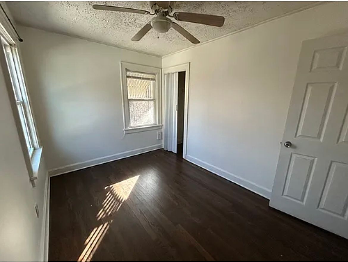 4117 Charlotte Street — photo 9
