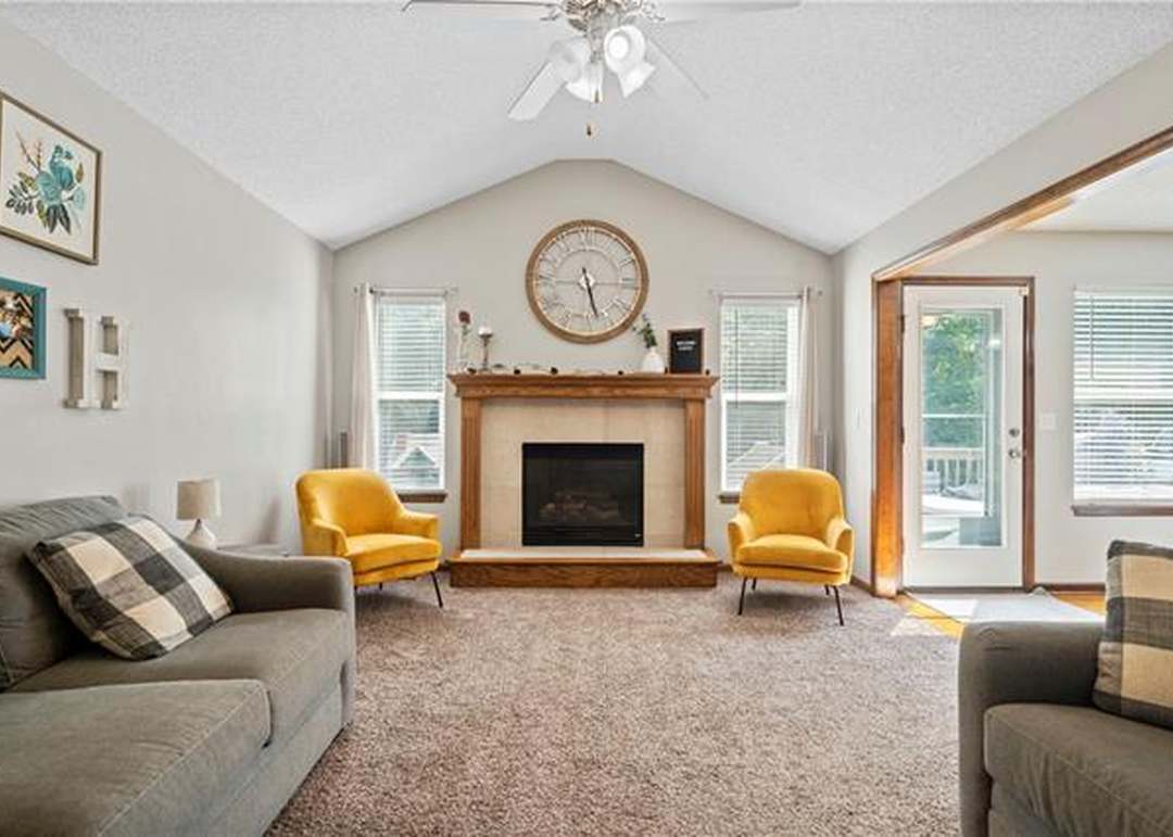 415 Timbercreek Drive — photo 6