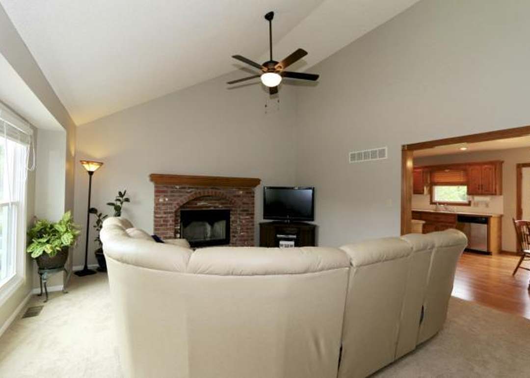 418 FLETCHER DRIVE — photo 8