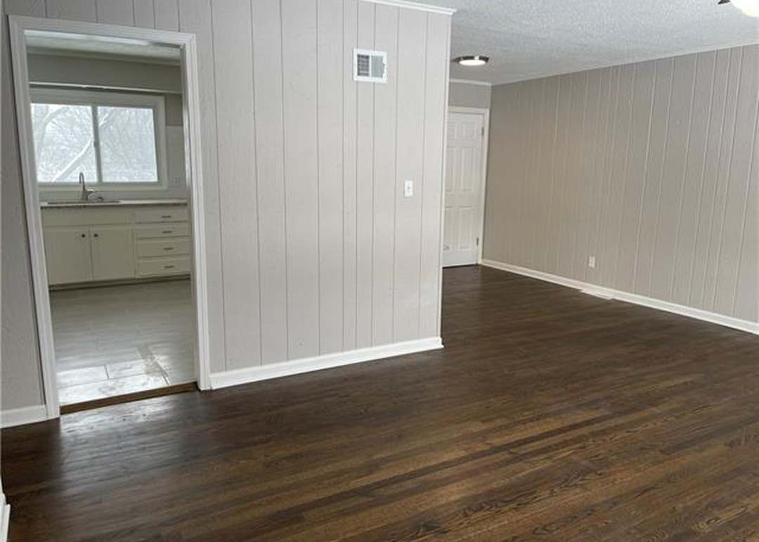 418 N 80th Terrace — photo 11