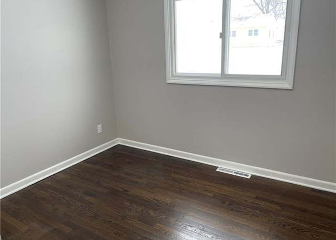 418 N 80th Terrace — photo 16