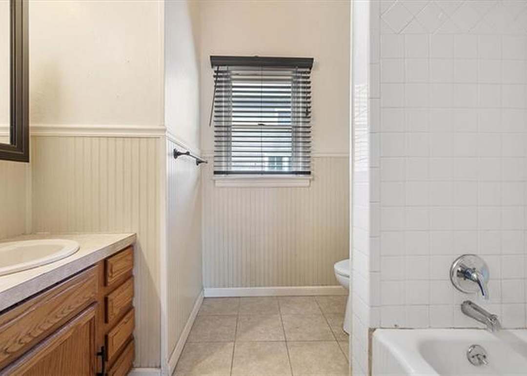 419 S Mulberry Street — photo 19
