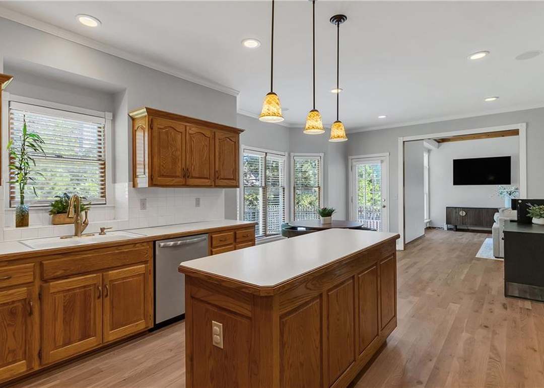 4206 NW 62nd Street — photo 7