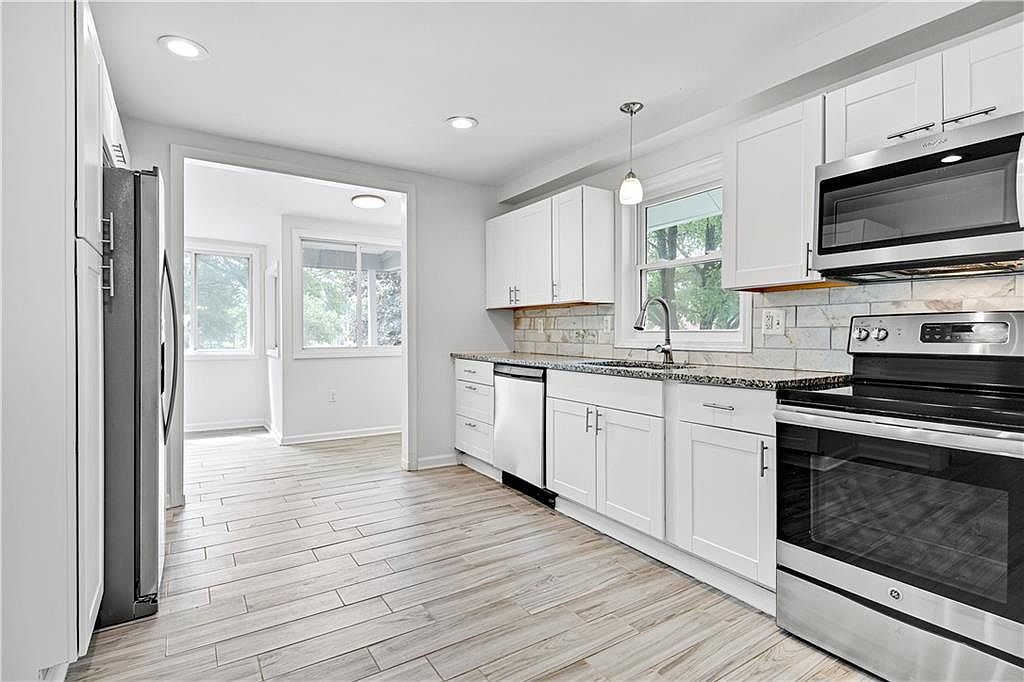 4211 Elledge Drive — photo 3