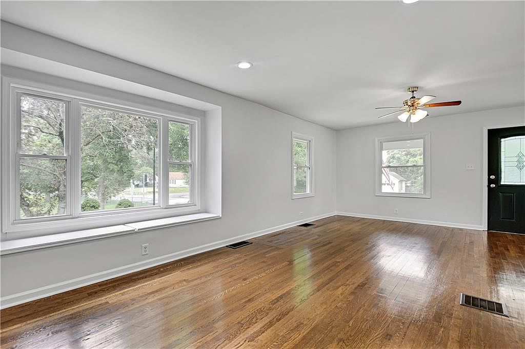 4211 Elledge Drive — photo 9