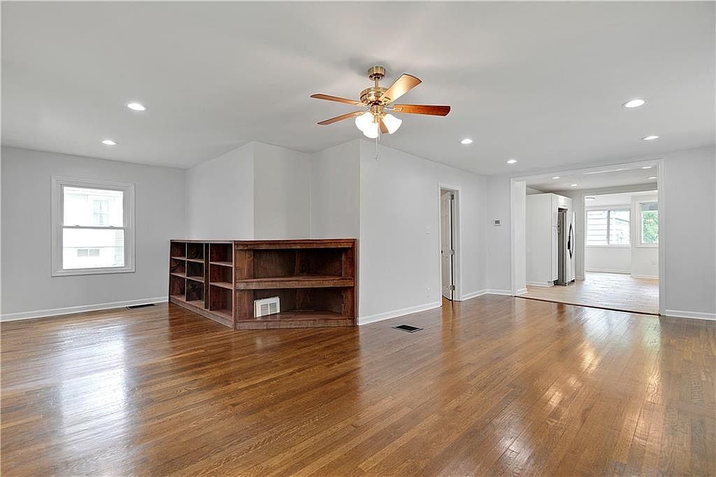 4211 Elledge Drive — photo 10