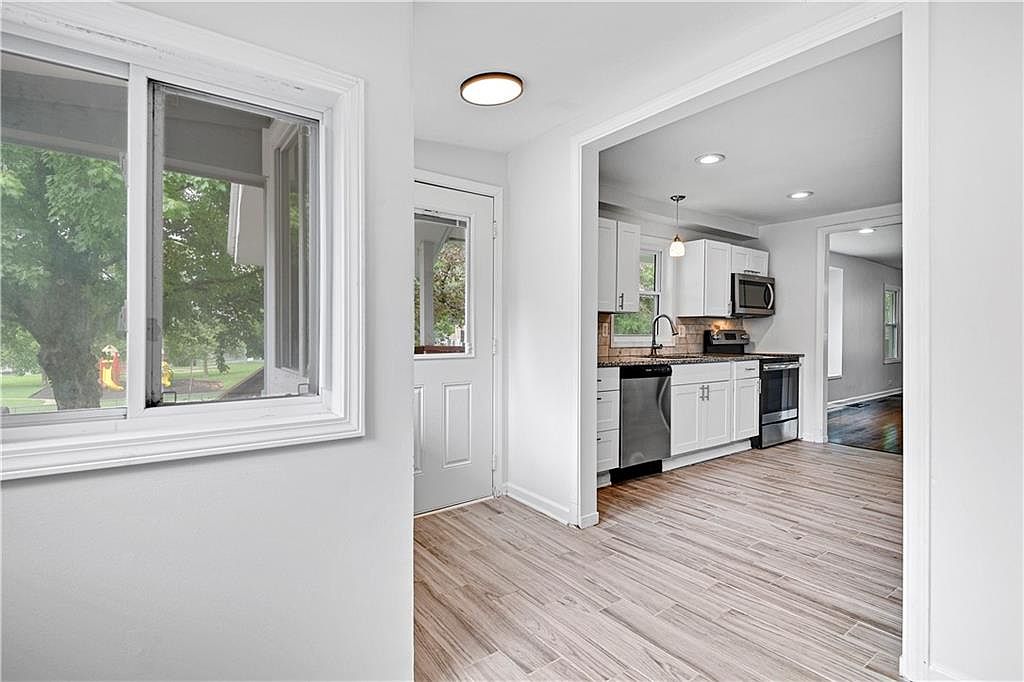 4211 Elledge Drive — photo 12