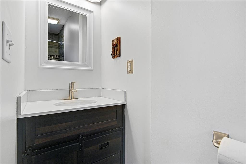 4211 Elledge Drive — photo 16