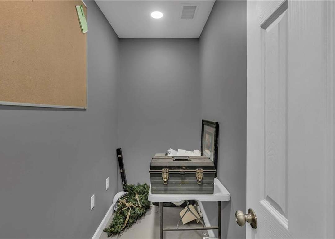 4224 Merriam Drive — photo 5