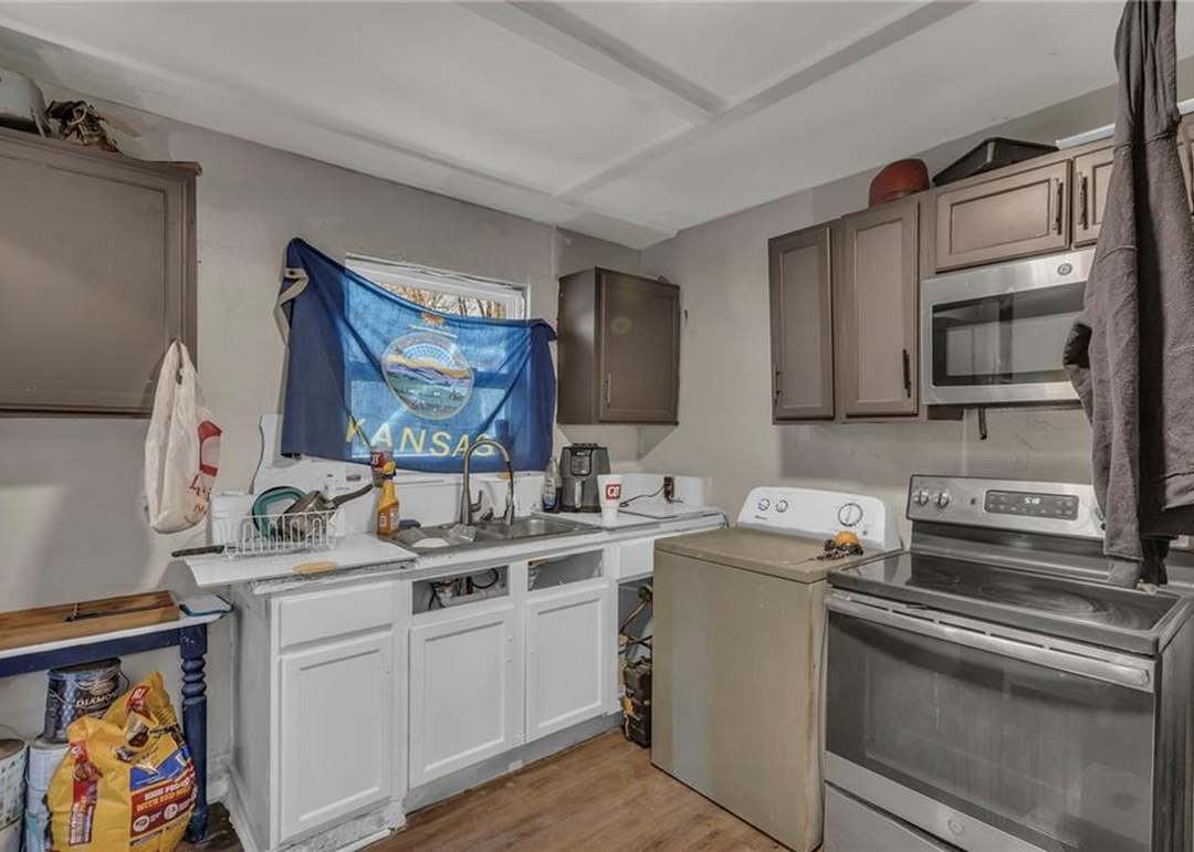 4224 Merriam Drive — photo 15