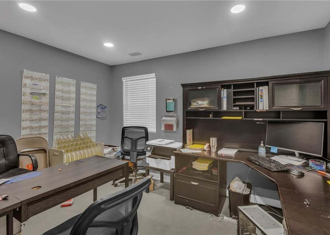 4224 Merriam Drive — photo 21