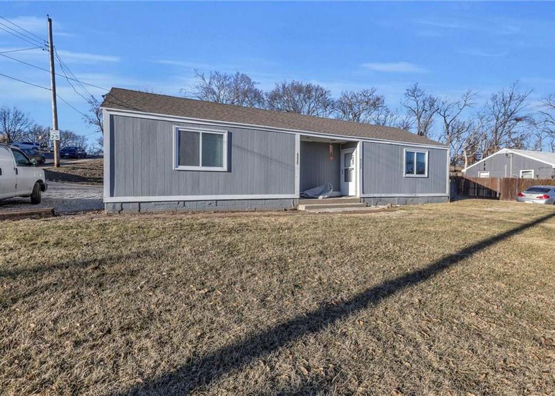 4224 Merriam Drive — photo 33