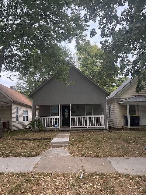 423 Oakley Avenue — photo 1