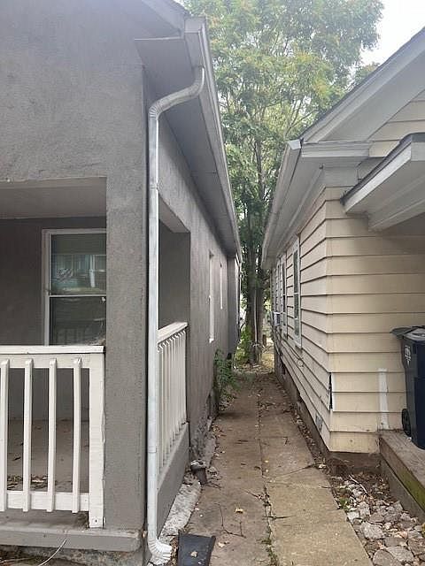 423 Oakley Avenue — photo 2