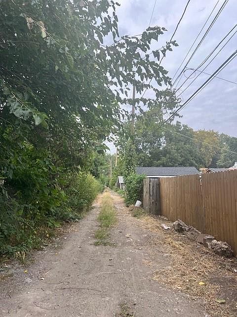 423 Oakley Avenue — photo 7