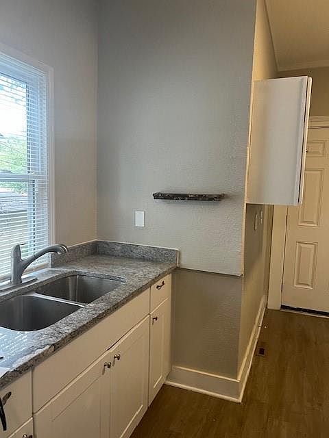 423 Oakley Avenue — photo 20