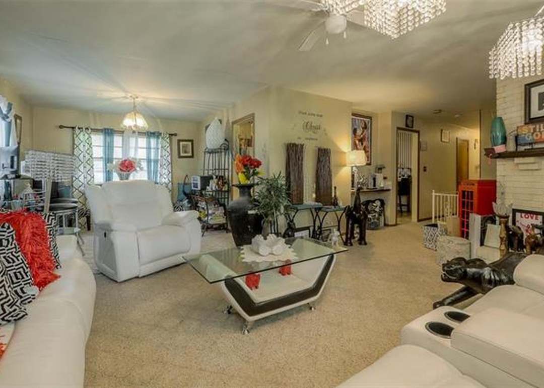4311 E 104th Street — photo 16