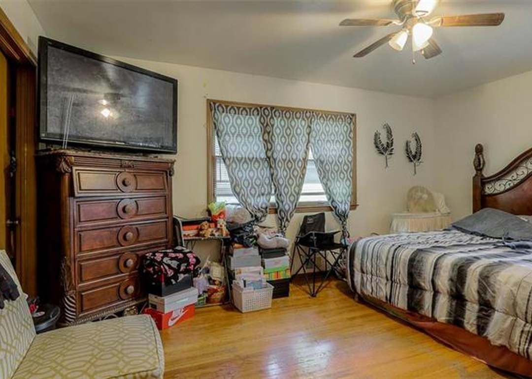 4311 E 104th Street — photo 30