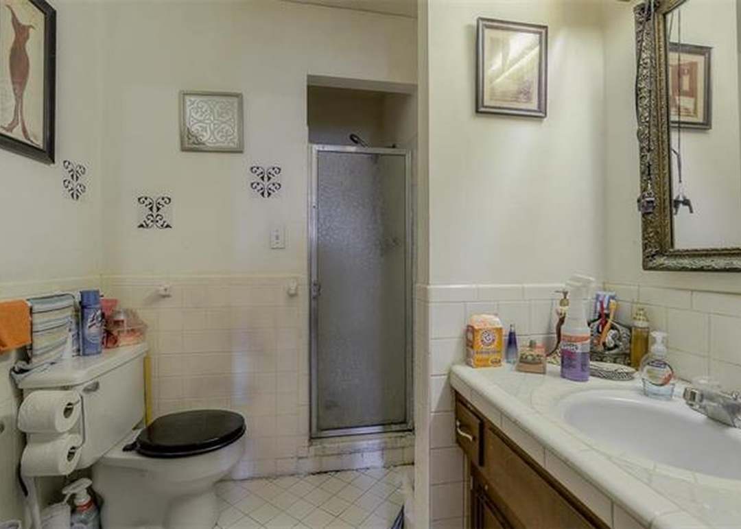4311 E 104th Street — photo 31