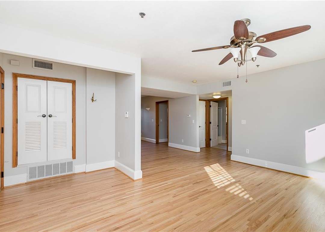 4328 Walnut Street — photo 6