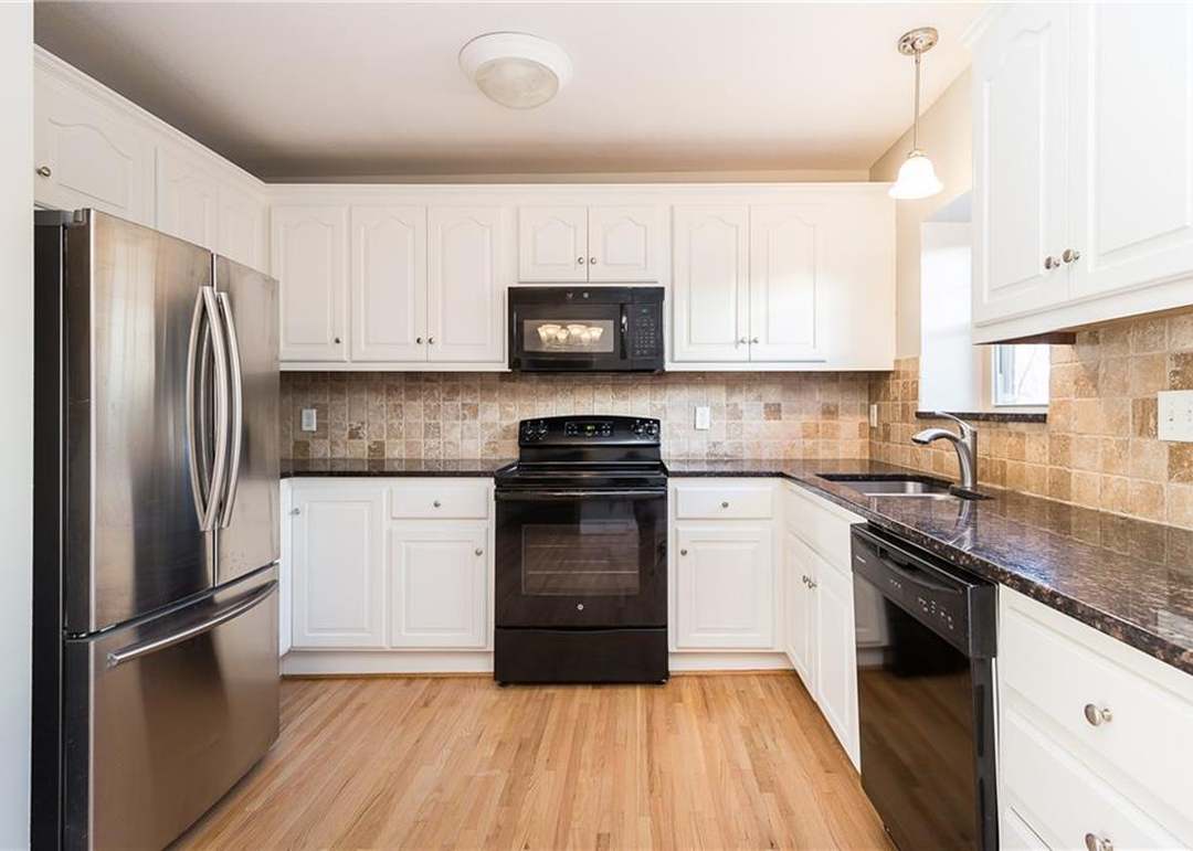 4328 Walnut Street — photo 11