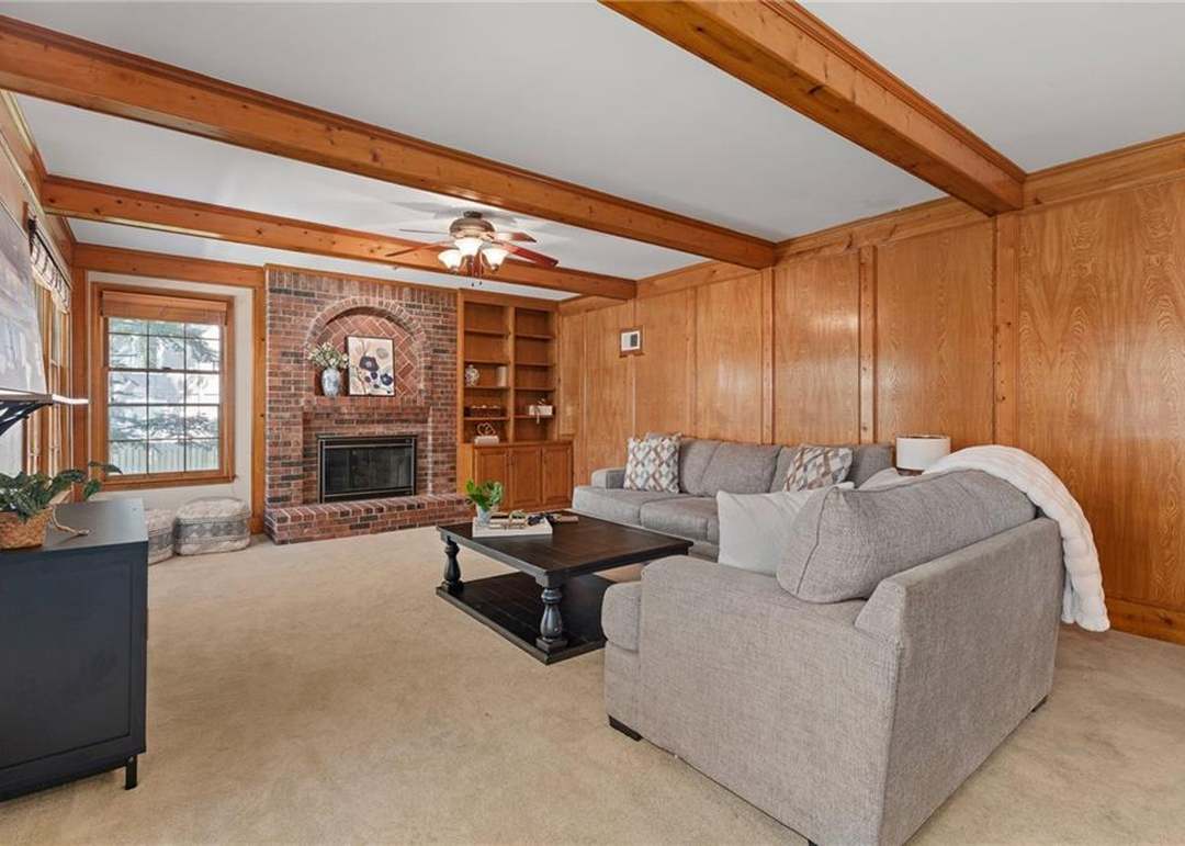 4444 W 130 Terrace — photo 8