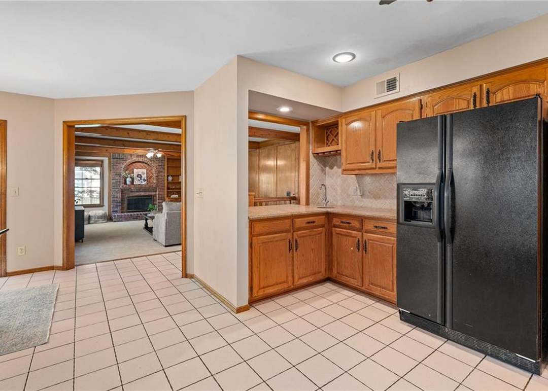 4444 W 130 Terrace — photo 21
