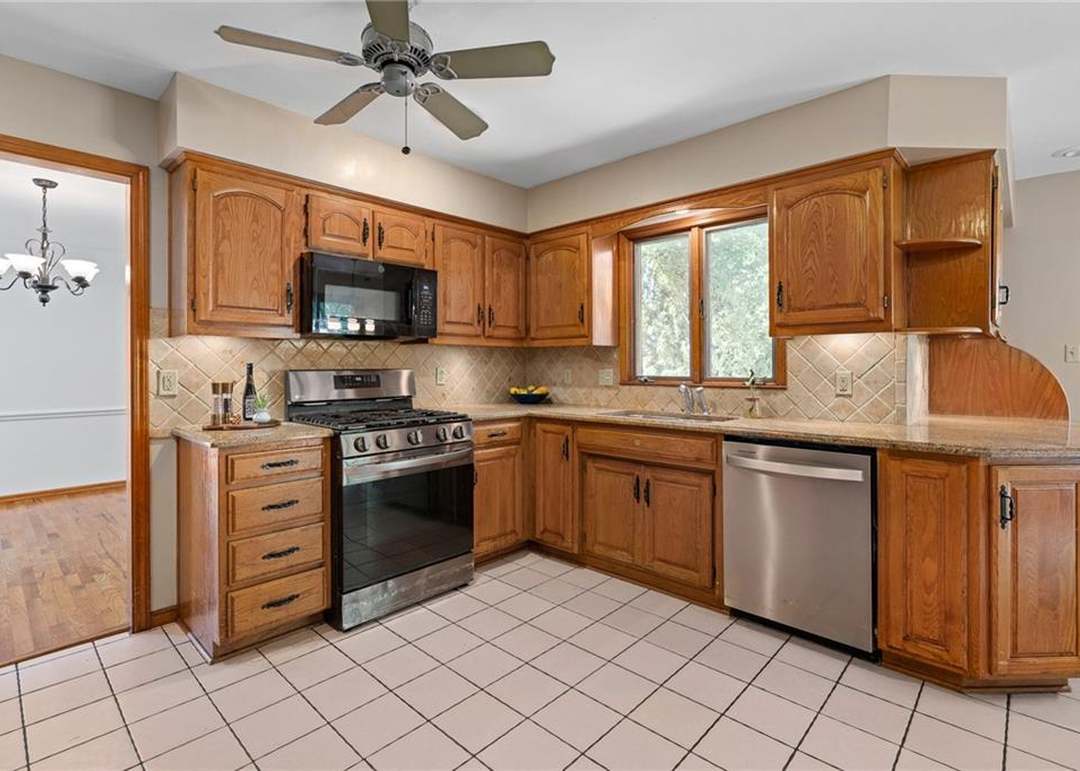 4444 W 130 Terrace — photo 22