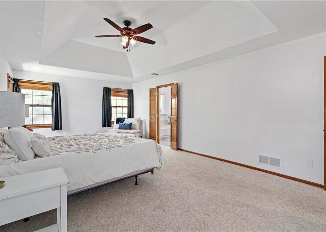 4444 W 130 Terrace — photo 28