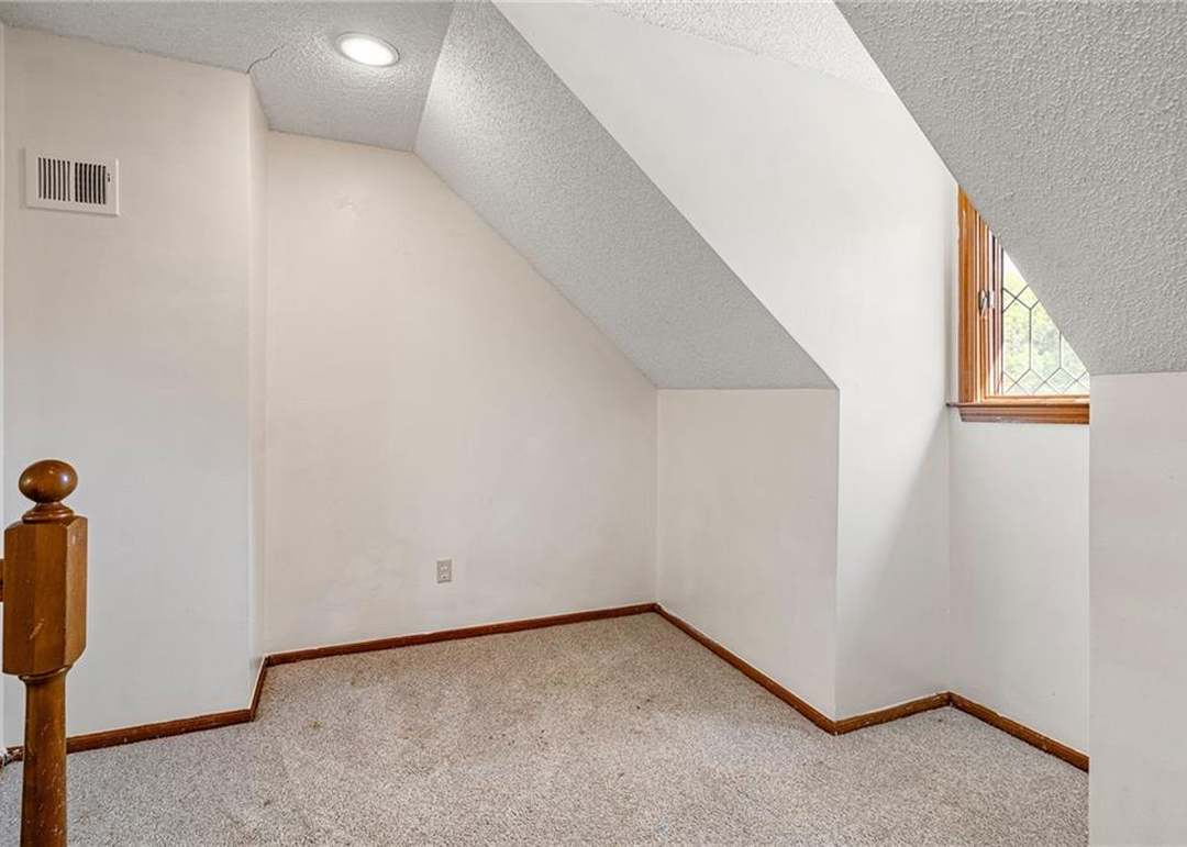 4444 W 130 Terrace — photo 42