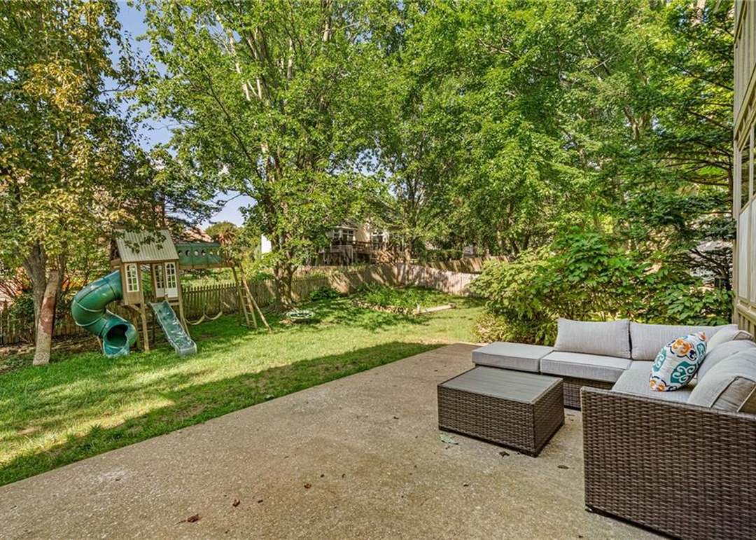 4444 W 130 Terrace — photo 53