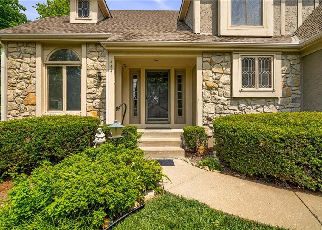 4444 W 130 Terrace — photo 63