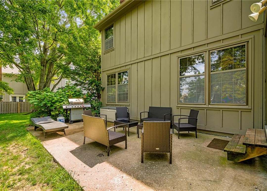 4444 W 130 Terrace — photo 68