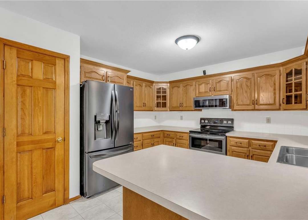 4502 NW Apache Drive — photo 20