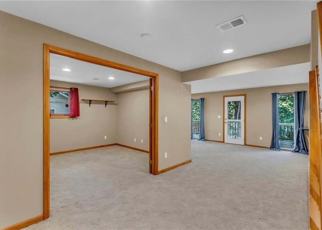 4502 NW Apache Drive — photo 32