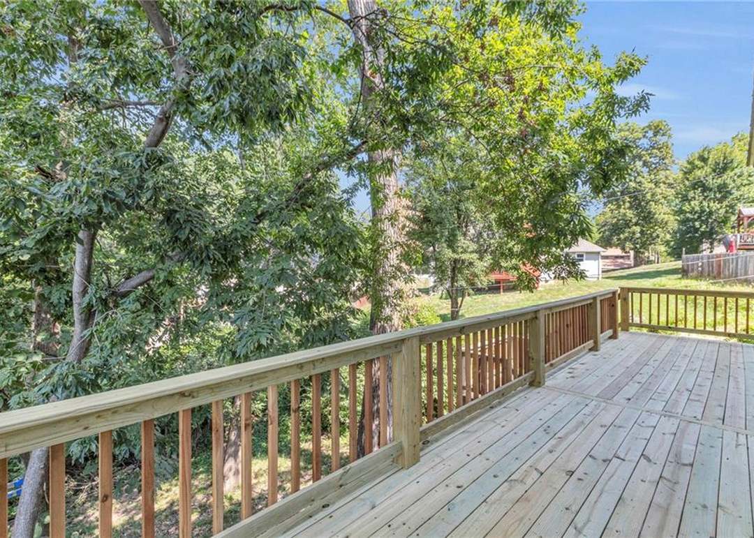 4502 NW Apache Drive — photo 38