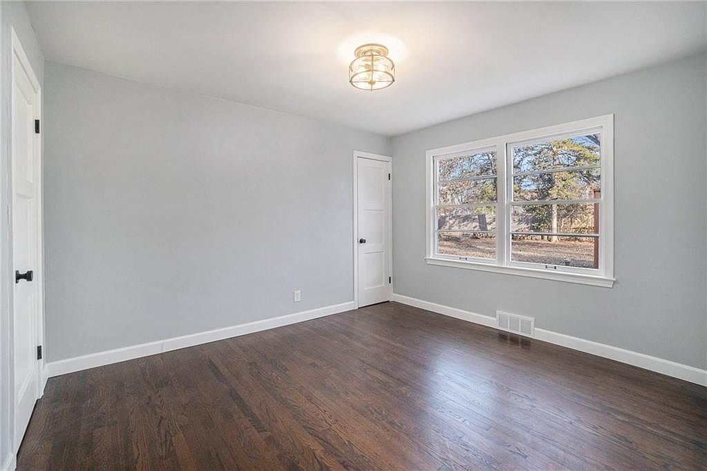 4506 W 54th Street — photo 22