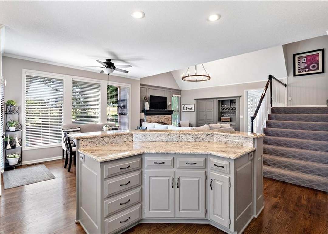 4517 Iron Horse Drive — photo 32