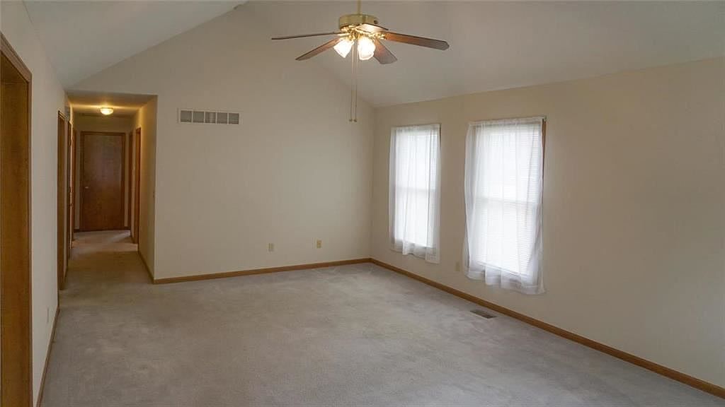 452 N Cherry Street — photo 10