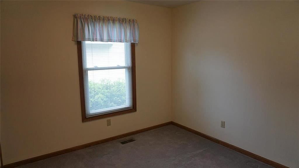 452 N Cherry Street — photo 17