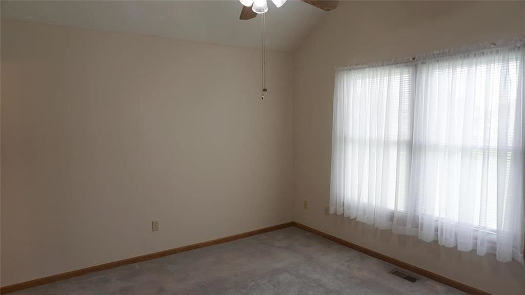 452 N Cherry Street — photo 22