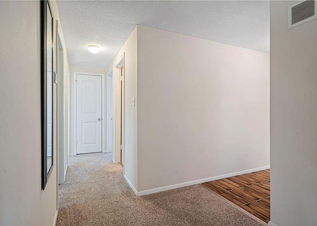 4522 W 159th Terrace — photo 15