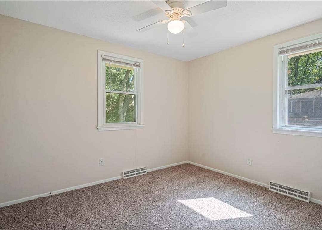 4522 W 159th Terrace — photo 23