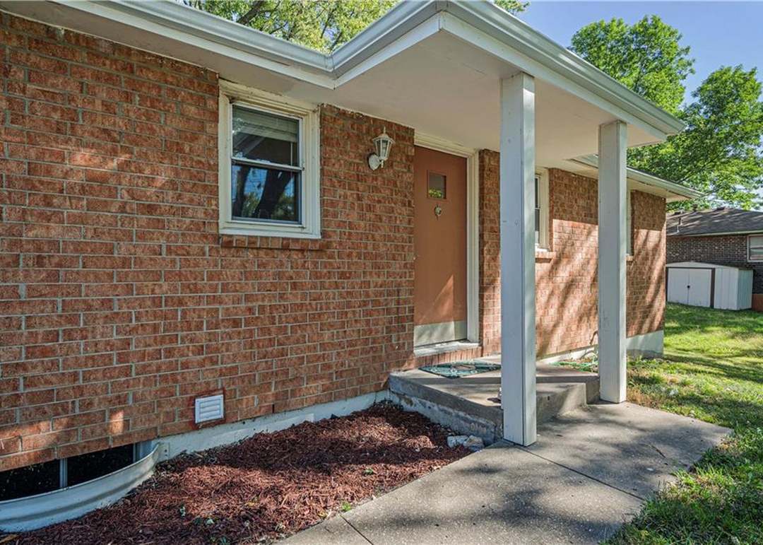 4522 W 159th Terrace — photo 29