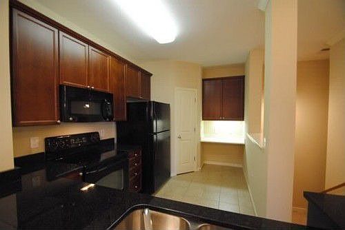 4522 W 159th Terrace — photo 9