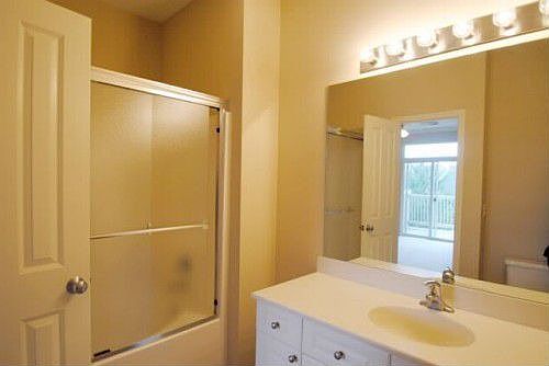 4522 W 159th Terrace — photo 15