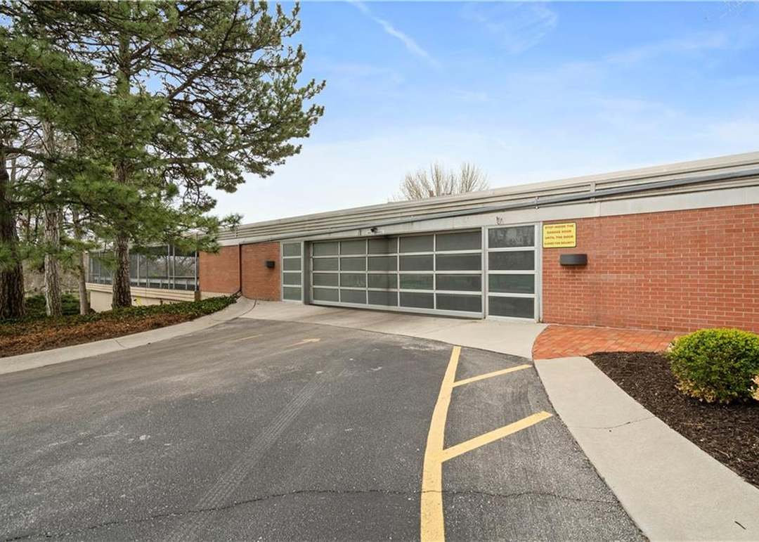 4550 Warwick Boulevard — photo 13