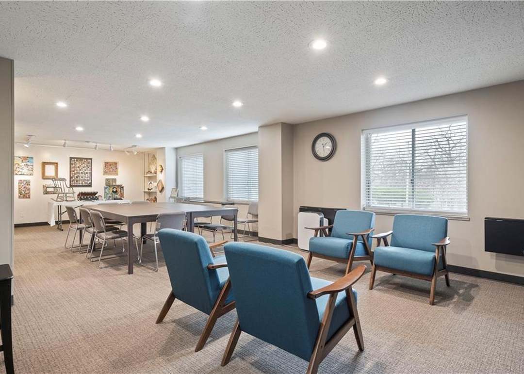 4550 Warwick Boulevard — photo 45