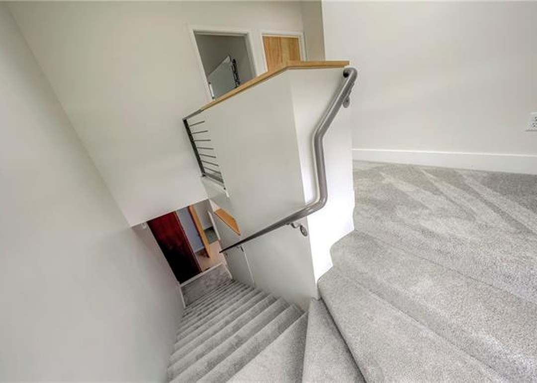 4561 Washington Street — photo 5