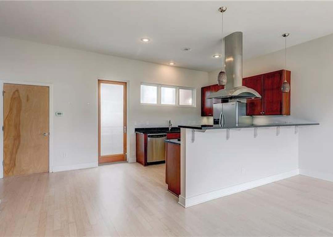 4561 Washington Street — photo 12